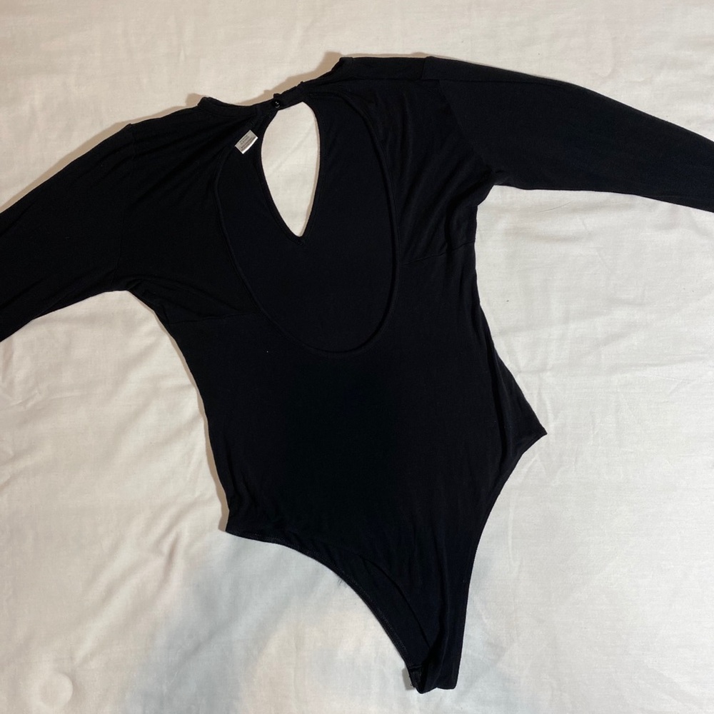 Long sleeve black body suit